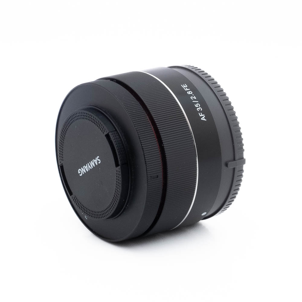 Samyang 35mm f28 Sony-3 Samyang AF 35mm f/2.8 Sony FE - Käytetty