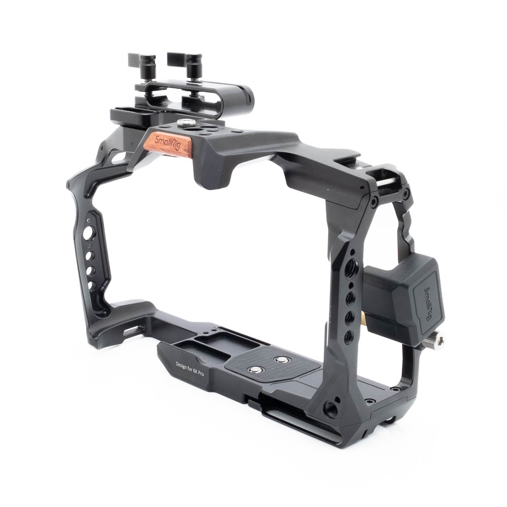 Smallrig BlackMagic 6k Cage-2 SmallRig 3270 Cage for BMPCC 6K Pro + Tarvikkeet - Käytetty