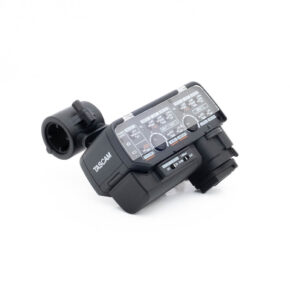 Tascam CA-XLR2d Canon (sis.ALV24%) - Käytetty