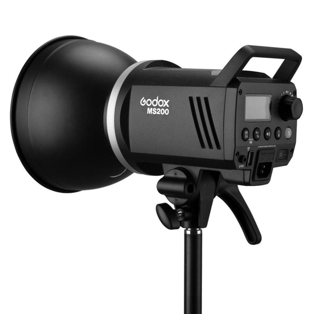 1568377202_114 Godox MS200 D Trio Studio Flash Kit -studiosalama