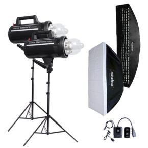 1637157029_581 Godox GS400II Creative kit -studiosalama sisältää kaksi asennettua GS400II-valaisinta jalustoilla, suorakulmaisen softboxin, jossa on ritilä, virtajohdot ja kaukolaukaisusarjan, kaikki valkoisella pohjalla.
