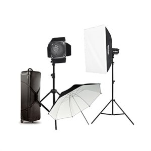 1670499764_937 Godox DP600III Duo Studio Flash Kit sisältää softbox-valon, valonheittimen, suuren sateenvarjoheijastimen ja mustan kantolaukun, jotka on järjestetty valkoista taustaa vasten.