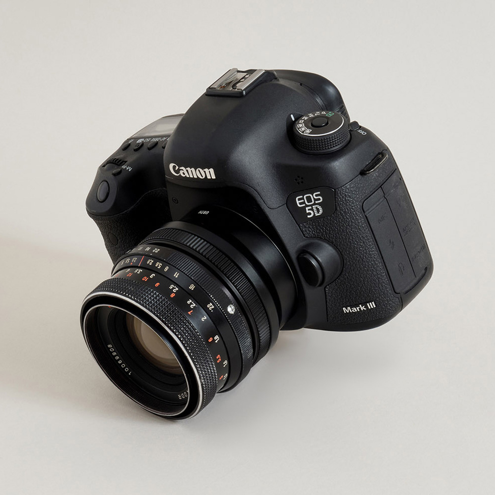 1677857184_376 Urth Pentacon Six (P6) - Canon (EF / EF S) objektiiviadapteri