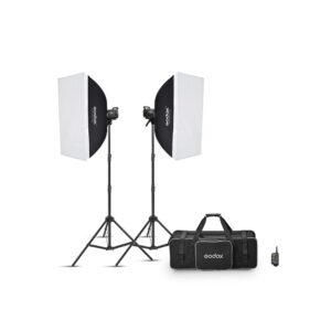 Screenshot Godox MS300V F Dual Studio Flash Kit sisältää kaksi studiovaloa, joissa on softboxit jalustoilla, mustan Godox-kantolaukun ja pienen käsikaukosäätimen, kaikki valkoista taustaa vasten.