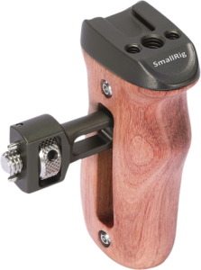 800q-01_113652 SmallRig 2642 Wood Side Handle w/ ARRI-Style Mount sisältää muotoillun ergonomisen muotoilun ja sivukiinnikkeen, jossa yhdistyvät puu ja metalli kameran mukavaan käsittelyyn.