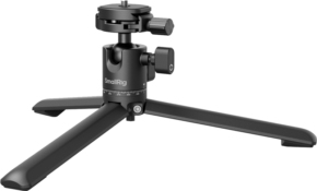 800q-01_128641 The SmallRig 4630 metal table stand with Arca-Swiss quick release plate and panoramic head has three folding legs, shown in black on a white background.