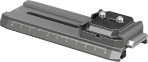 800q-01_128747 SmallRig 4638 HawkLock H38 Manfrotto Quick Release Plate for DJI Stabilizers -levyssä on metallirakenne, viivoitinasteikko, liukuva säätöaukko ja kaksi ruuvikiinnitystä kuvioidulla alustalla.