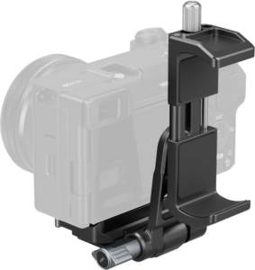 800q-01_128751 SmallRig 4695 Power Banks Mount Plate Kit peilittömille kameroille pitää virtapankin turvallisesti kameran rungon vieressä, kuvassa kiinnitettynä peilittömään kameraan.