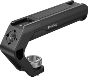 800q-01_128801 The SmallRig 4757 ARRI Locating Top Handle is a black metal camera handle with textured grip, mounting holes and silver tension knob, designed to securely attach the camera handle to the camera rig for better handling and attaching accessories.