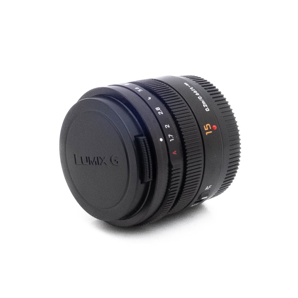 Lumix 15mm f17-3 Panasonic Leica DG Summilux 15mm f/1.7 (Kunto K5) - Käytetty