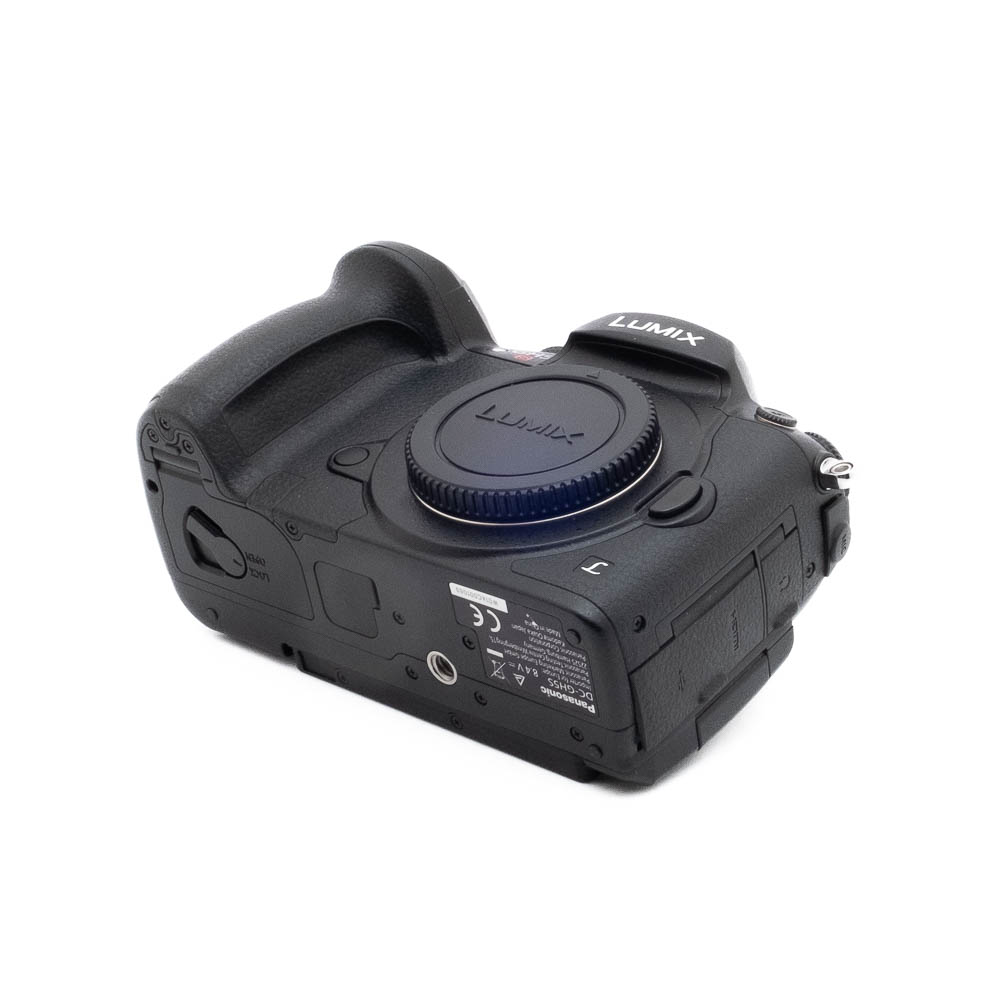 Lumix GH5-1 Panasonic Lumix GH5s (SC 2000, sis. ALV 25.5%, Kunto K5) - Käytetty