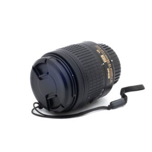 Nikon 18-55mm f35-56G VR DX-3 Nikon AF-P Nikkor 18-55mm f/3.5-5.6 G VR DX - Käytetty