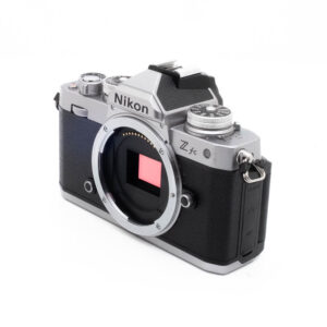 Nikon Z fc-4 Nikon Z fc (SC 1000) - Käytetty