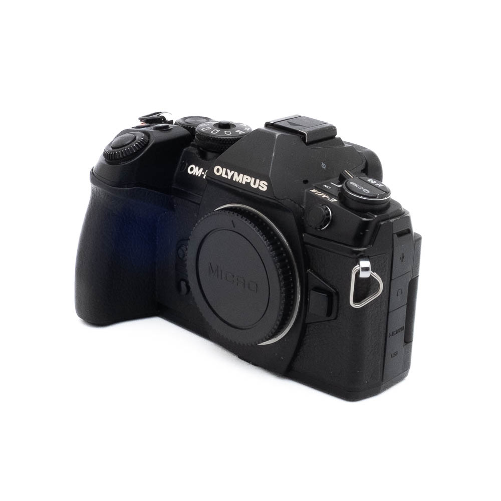 Olympus E-M1 II-5-2 Olympus OM-D E-M1 Mark II (SC 84000) - Käytetty