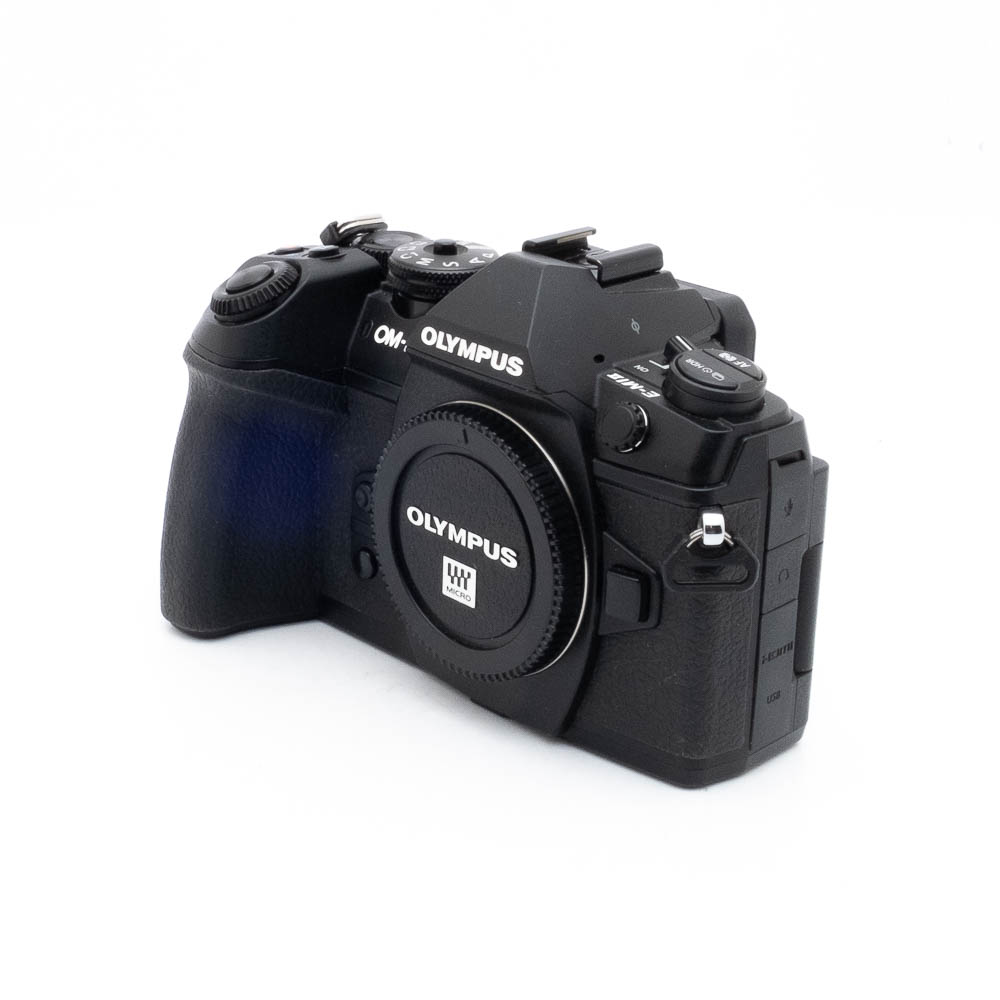 Olympus E-M1 II-5 Olympus OM-D E-M1 Mark II (SC 5500, Kunto K5) - Käytetty