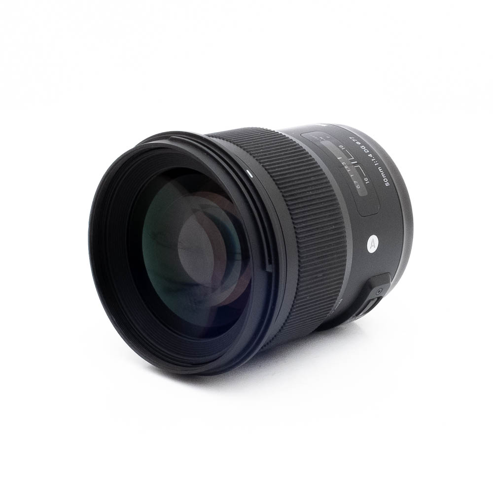 Sigma 50mm f14 DG Nikon-2 Sigma 50mm f/1.4 Art DG Nikon F - Käytetty