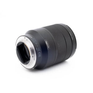 Sony 24-70mm f4 ZA-1 Sony FE 24-70mm f/4 Vario-Tessar ZA OSS (sis. ALV 25.5%) - Käytetty