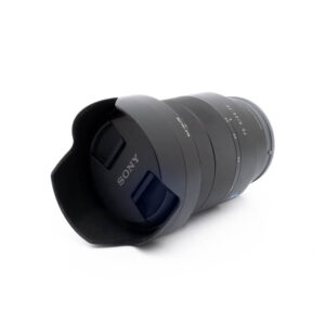 Sony 24-70mm f4 ZA-3 Sony FE 24-70mm f/4 Vario-Tessar ZA OSS (sis. ALV 25.5%) - Käytetty