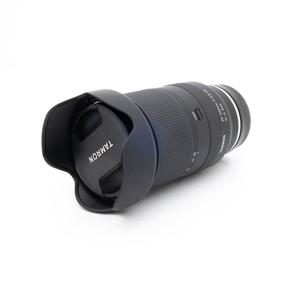 Tamron 28-200mm f28-56 Di III RXD Sony-3 Tamron 28-200mm f/2.8-5.6 Di III RXD Sony FE - Käytetty