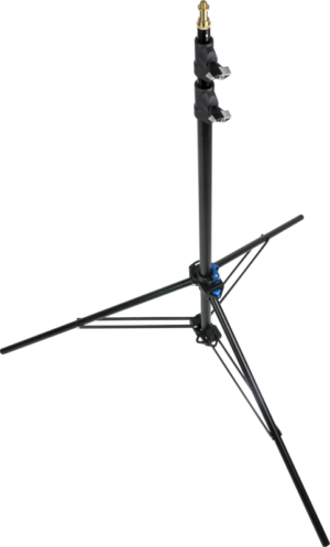 800q-01_119294 KUPO 080AC 8" Midi Click Stand with Air Cushion, musta säädettävä kolmijalkainen kolmijalkainen jalusta, jossa on kolme ulosvedettävää jalkaa ja keskitanko valaisulaitteiden tueksi, on esillä tavallisella, vaalealla pohjalla.