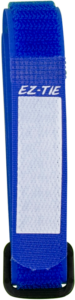 800q-01_122525 Pakkaus 10 sinistä KUPO EZ-Tie -kaapelikiinnikettä (2cm x 41cm), joissa jokaisessa on valkoinen suorakulmainen etikettialue ja musta muovisolki, ihanteellinen tavaroiden kiinnittämiseen tai järjestämiseen.