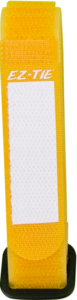 Keltainen KUPO EZ-Tie -kaapelikahva (2cm x 41cm), jossa on valkoinen merkintäalue, on kuvassa pystyasennossa valkoista taustaa vasten.