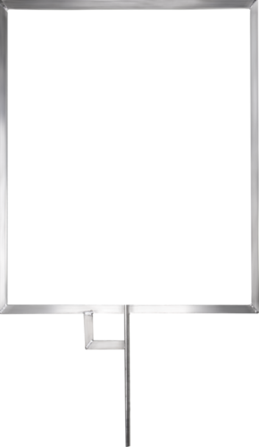 Kupo KCP-FF1824 18 "x24" litteä lippukehys on suuri, tyhjä neliön muotoinen metallikehys, jossa on ohut keskitanko ja pieni L-muotoinen metallituki alla, kuvassa valkoista taustaa vasten.