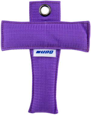 800q-01_122786 The Kupo KS-168P Camera T Marker 6 "x8" (purple) is a purple woven protective case with a cross shape, a metal ring at the top and a white label with the blue text "KUDO" near the center.