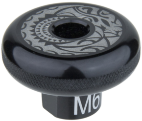800q-01_122829 The Kupo KS-220 Aluminum Round Knob features a black round metal design, a decorative grey tribal pattern on the top and "M6" marked in white on the bottom.
