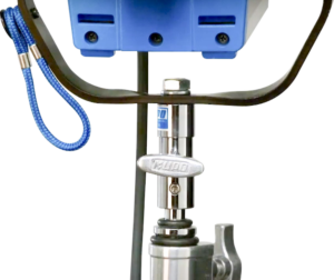 800q-02_120734 Kupo KS-090 Yoke To Stand Adapter 28mm Stud 16mm Socket (TVMP)