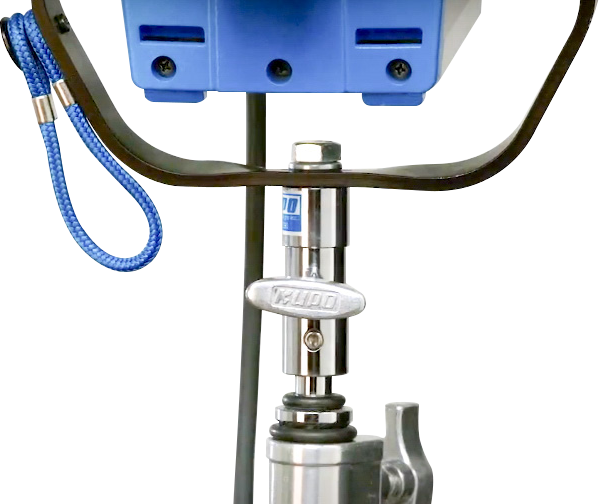 800q-02_120734 Kupo KS-090 Yoke To Stand Adapter 28mm Stud 16mm Socket (TVMP)