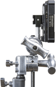 800q-04_122868 Kupo KS-275 Dual V-Lock Adapter