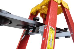 800q-05_123020 KUPO KS-830 Ladder Offset Camera Mount