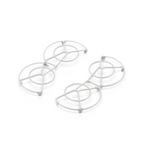DJI-Neo_PG Kaksi valkoista, pyöreää DJI Neo Propeller Guard -propellisuojaa, joissa on risteävät viivat, jotka on yhdistetty vinosti keskellä, valkoisella pohjalla.