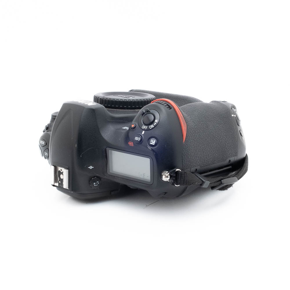 Nikon D5 0095-2 Nikon D5 (SC 173000, sis. ALV 25,5%) - Käytetty
