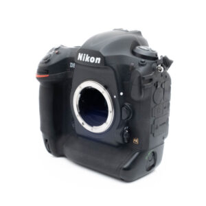 Nikon D5 0095-4 Nikon D5 (SC 173000, sis. ALV 25,5%) - Käytetty