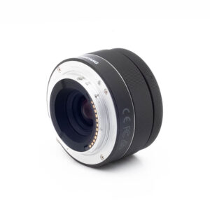 Samyang AF 35mm f28 Sony-1 Samyang AF 35mm f/2.8 Sony FE - Käytetty