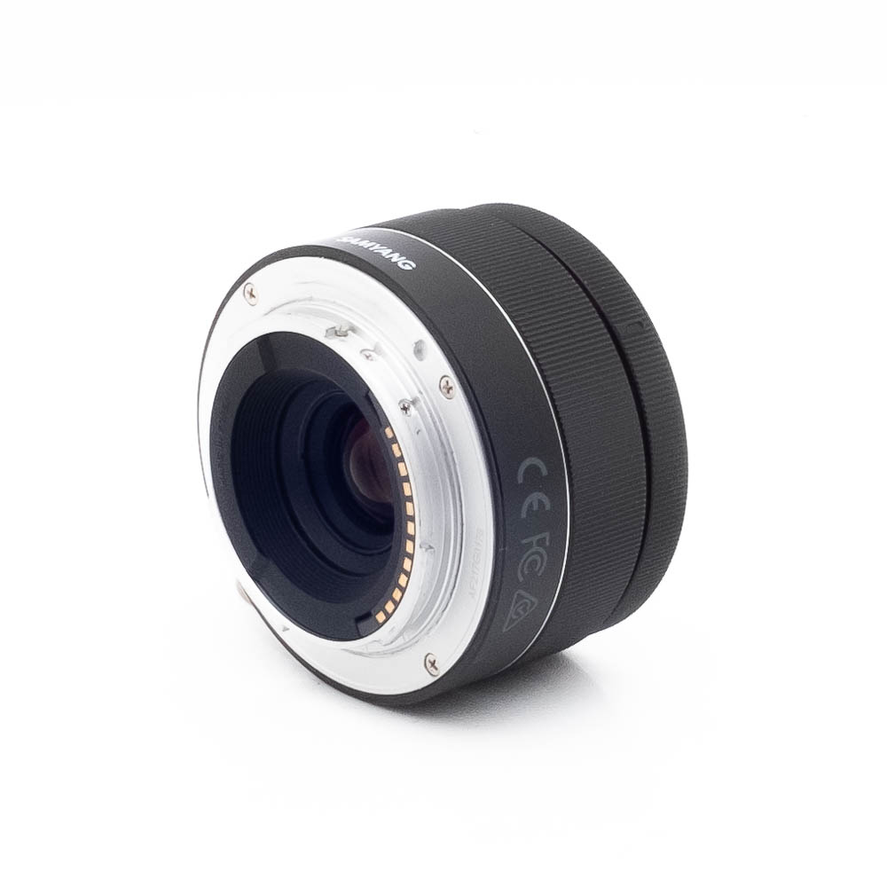 Samyang AF 35mm f28 Sony-1 Samyang AF 35mm f/2.8 Sony FE - Käytetty