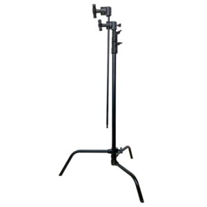 p_210518_03049 Mustassa Kupo CS-30MKB 30" Master C-Stand With Sliding Leg Kit & Quick Release -jalustassa on säädettävä korkeus, kaksi kulmikasta tukijalkaa, suora jalka, lukitusnupit ja käsivarren kiinnitys, ihanteellinen valokuvaukseen ja elokuvatuotantoon.