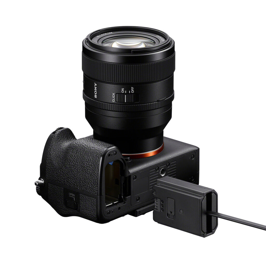 2. DC-C1 Coupler Sony DC-C1 -virtalähdesovitin