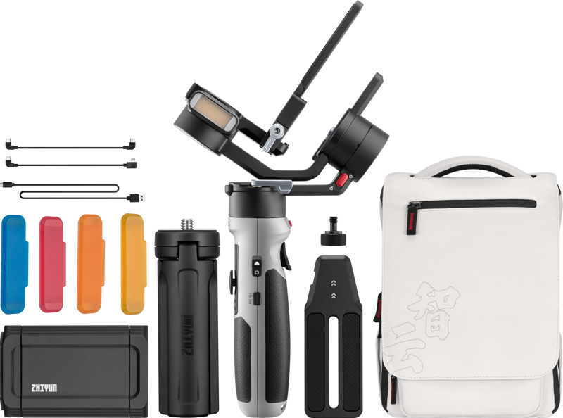 800q-01_119045 Zhiyun Crane M2S Combo sisältää kamerakardaanin, jalustan, kahvan, neljä värisuodatinta, kolme kaapelia, kaksi kiinnikettä, säilytyslaukun ja valkoisen kantolaukun, jonka etupuolella on kiinalainen kirjoitus.
