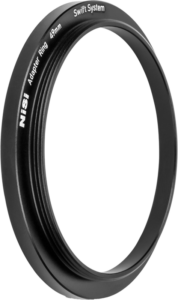 800q-01_128517 NiSi-suodatin Swift System Adapter Ring 49mm -sovitinrengas kameran objektiiveille näkyy tavallisella valkoisella pohjalla.