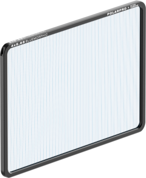 800q-01_129605 PolarPro 4x5,65" BlueMorphic-suodatin, suorakaiteen muotoinen, jossa on musta kehys ja ohuet pystysuorat siniset viivat lasissa, näkyy valkoista taustaa vasten.