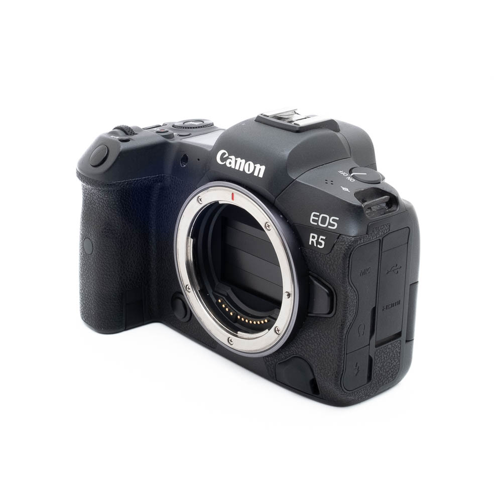 Canon EOS R5 (SC 59000, takuu 6kk) - Käytetty