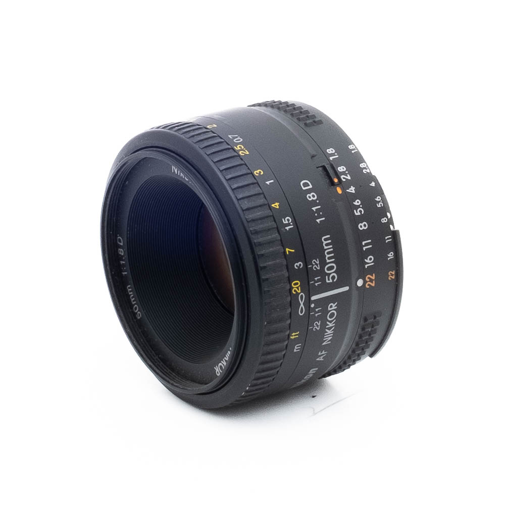 Nikon 50mm f18D-2 Nikon AF Nikkor 50mm f/1.8 D - Käytetty