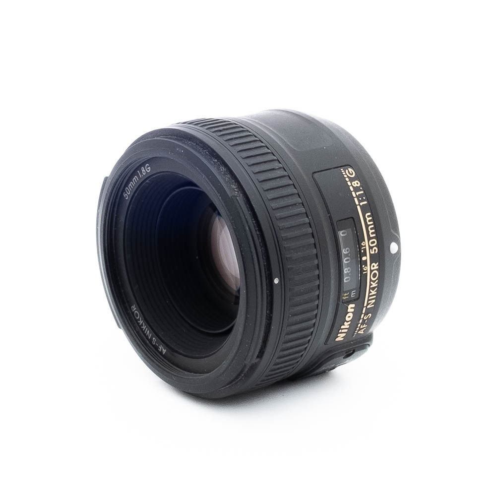 Nikon 50mm f18G-2-3 Nikon AF-S Nikkor 50mm f/1.8 G (Kunto K5) - Käytetty