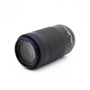 Nikon AF-P 70-300mm f45-63 DX VR ED G-2 Nikon AF-P Nikkor 70-300mm f/4.5-6.3G ED DX VR - Käytetty
