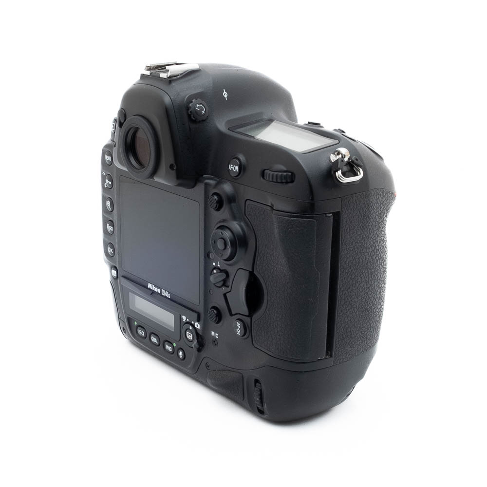 Nikon D4-3-2 Nikon D4s (SC 115000) - Käytetty