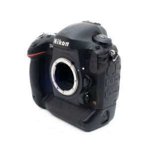 Nikon D4-4-2 Nikon D4s (SC 115000) - Käytetty
