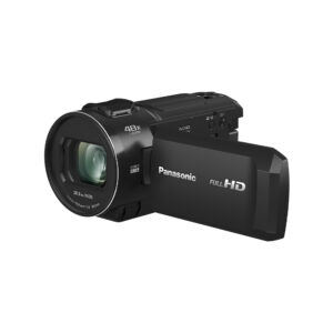 PansuFHD1 Musta Panasonic HC-V900 Full HD -videokamera, jossa on ulos kääntyvä näyttö, 48-kertainen optinen zoom ja 28 mm:n laajakulmaobjektiivi, näkyy valkoisella pohjalla.